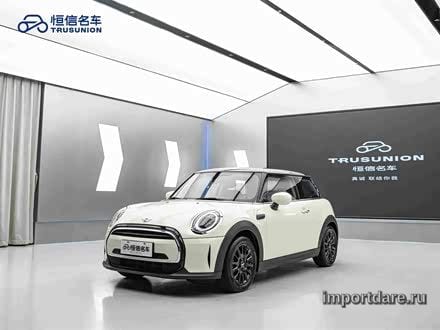 MINI ONE 2022