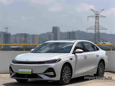 Geely Galaxy A7 Em сзади