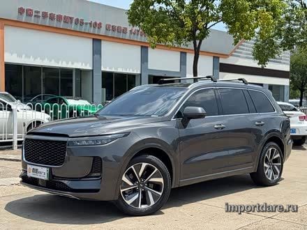 Li Auto One спереди