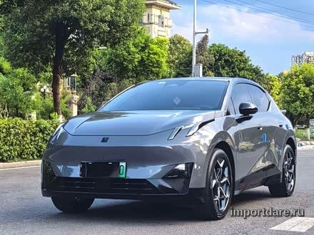 Lynk & Co Z20 сбоку