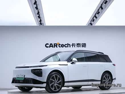 Xpeng G9 сбоку