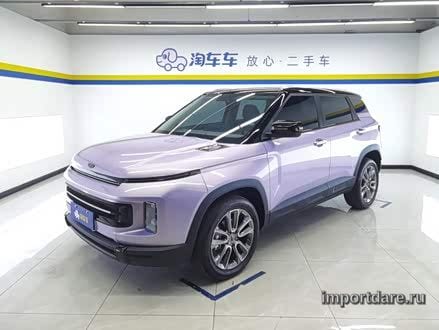 Geely Icon сбоку