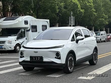 Geely Geometry E Firefly спереди