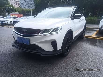 Geely Coolray сзади
