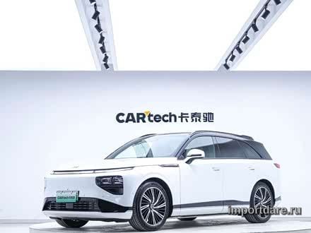 Xpeng G9 спереди