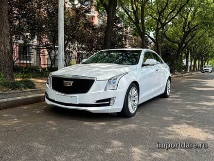 Cadillac Ats-L спереди