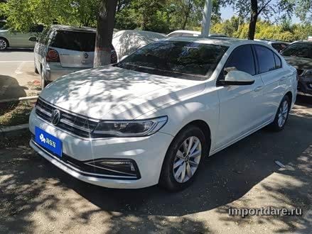 Volkswagen Bora сбоку