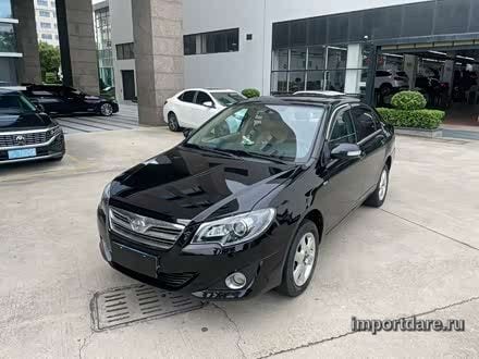 Toyota Corolla Ex сбоку