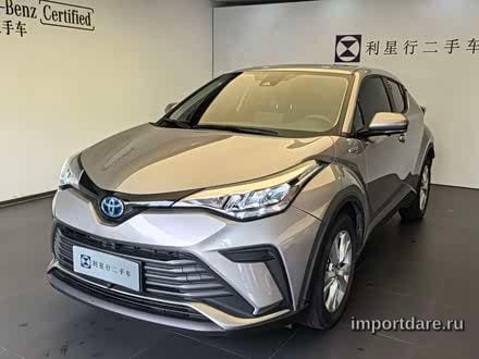 Toyota Izoa спереди