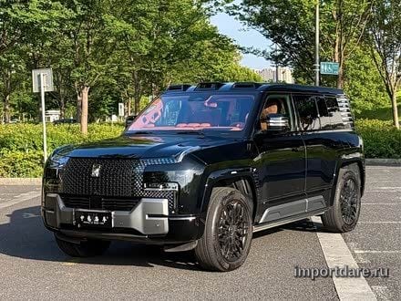 Yangwang U8 сзади