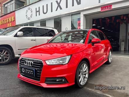 Audi A1 спереди