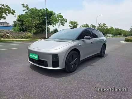 Li Auto I6 спереди