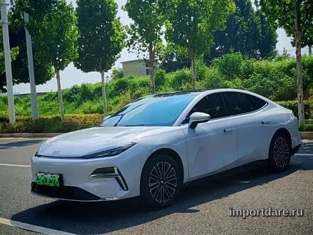 Geely Galaxy 8 2025