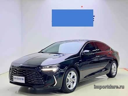 Buick Regal сбоку