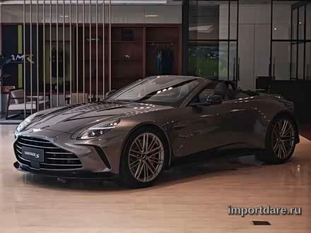 Aston Martin V8 Vantage спереди