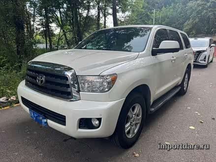 Toyota Sequoia 2015