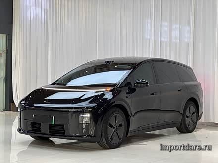 Li Auto i8 2025