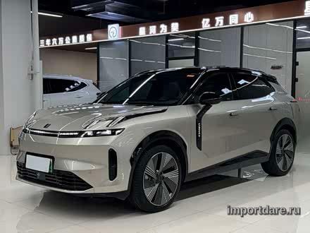 Lynk & Co 08 EM-P 2023