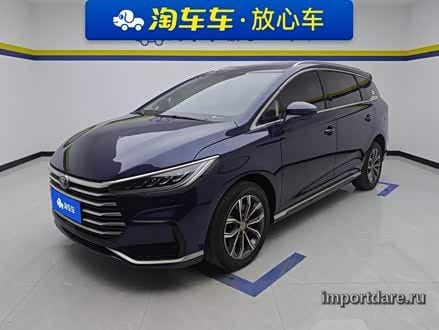 Byd Song Max сбоку