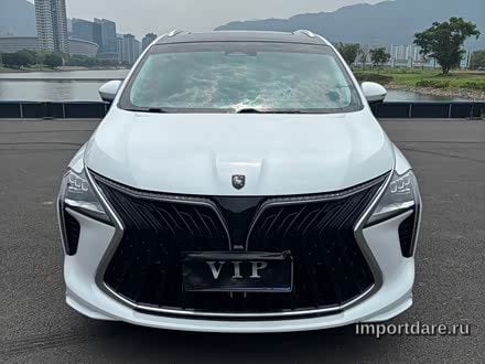 Dongfeng Forthing сбоку