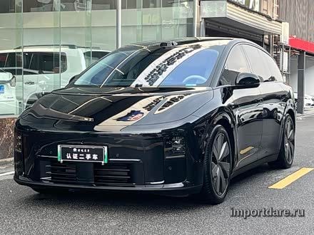 Li Auto i8 2025