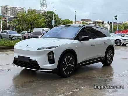 Nio ES6 спереди