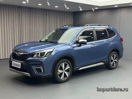 Subaru Forester сзади