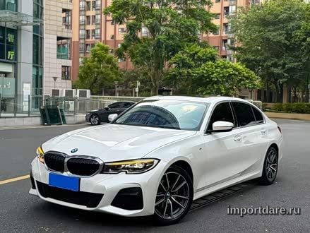 BMW 3 Series спереди