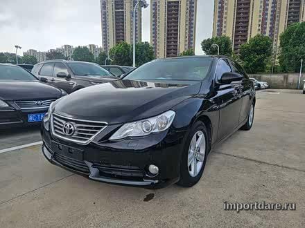 Toyota Reiz интерьер
