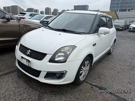 Suzuki Swift сбоку
