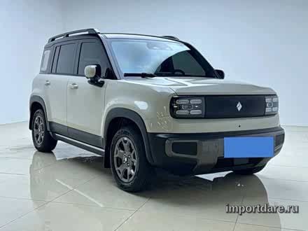 Baojun Yep Plus спереди