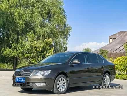 SKODA SUPERB 2013 — 80 000 км, Китай — под ключ — фото 1