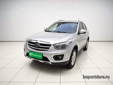 Bestune X80 сзади
