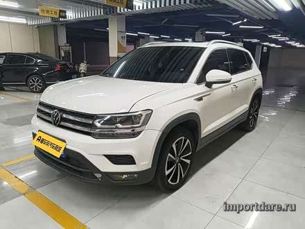 Volkswagen Tharu сзади
