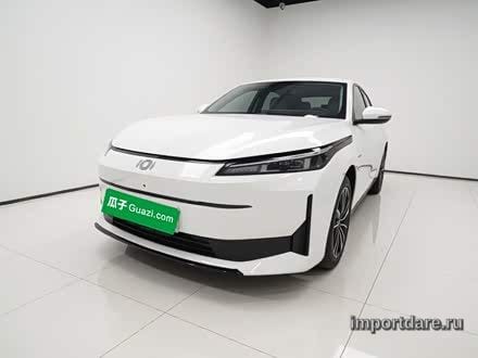Changan Qiyuan A05 Classic сзади