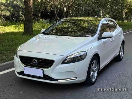 VOLVO V40 2016 — 52 000 км, Китай — под ключ — фото 1