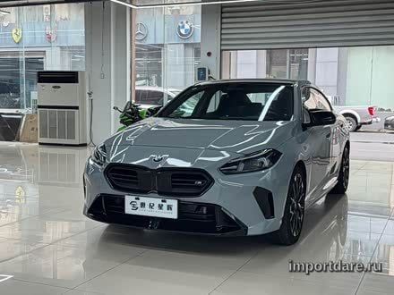 BMW M235L сбоку