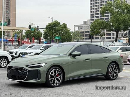 Audi A5L Sportback спереди