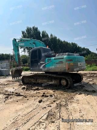 Kobelco SK210LC-8 интерьер