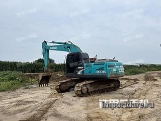 Kobelco SK210LC-8 спереди