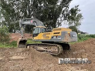 Volvo EC480DL сбоку