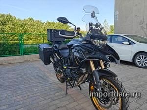 Benelli TRK552X спереди