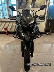 Benelli TRK552X сзади