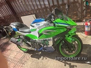 Kawasaki Ninja спереди