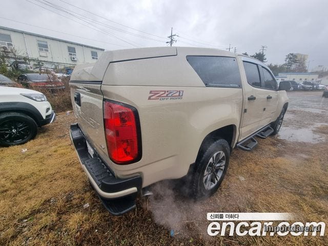Chevrolet Real New Colorado сзади