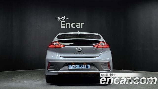HYUNDAI IONIQ ELECTRIC 2018 — 109 437 км, светло-серебристый, Корея — под ключ — фото 4