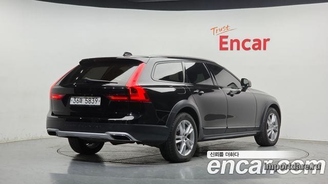 VOLVO V90 CROSS COUNTRY 2017 — 94 045 км, белый-перламутр, Корея — под ключ — фото 2