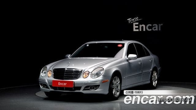 MERCEDES-BENZ E-CLASS W211 2007 — 77 255 км, серебристый, Корея — под ключ — фото 1