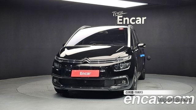Citroen Grand C4 Spacetourer интерьер