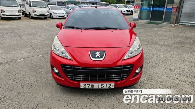 Peugeot 207cc сбоку